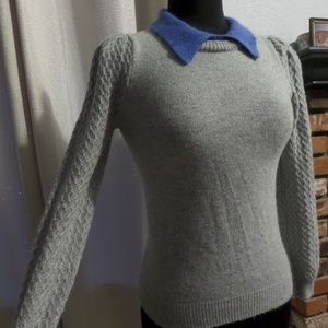 T 5.VACUUM WOMEN'S Gray and Light Blue KNIT Sweate